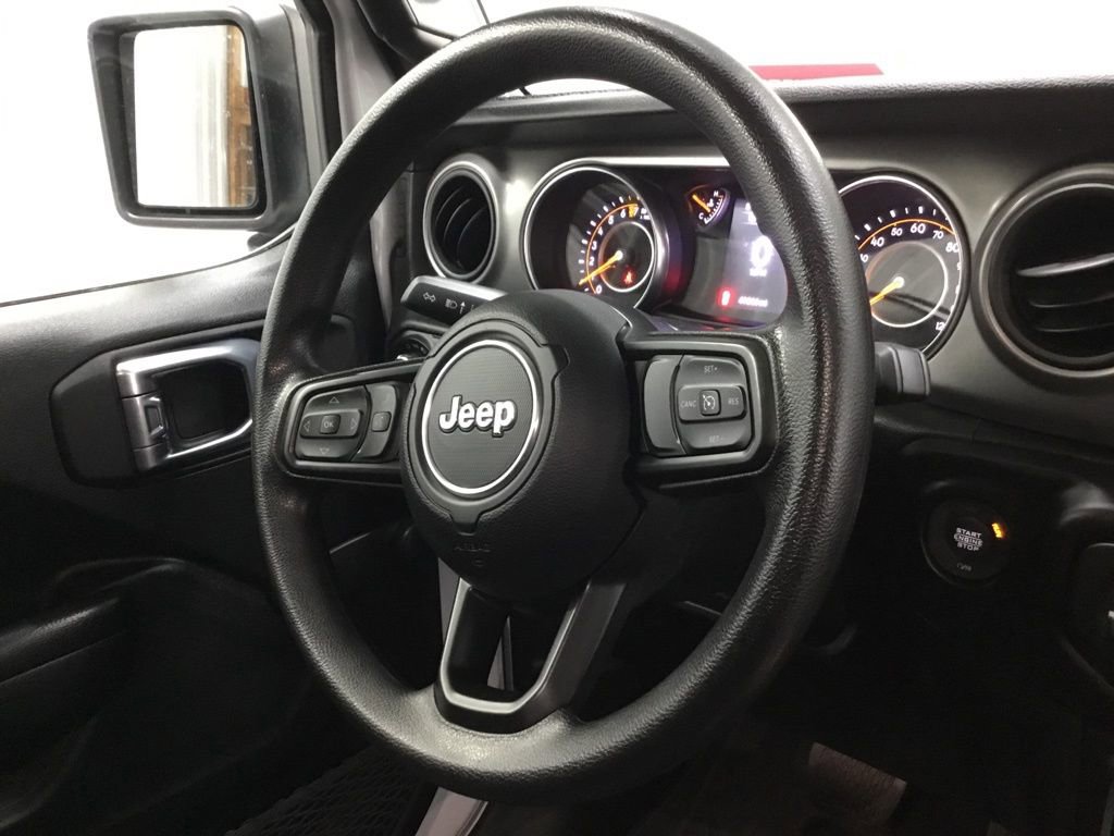 Used 2021 Jeep Gladiator Sport image 27