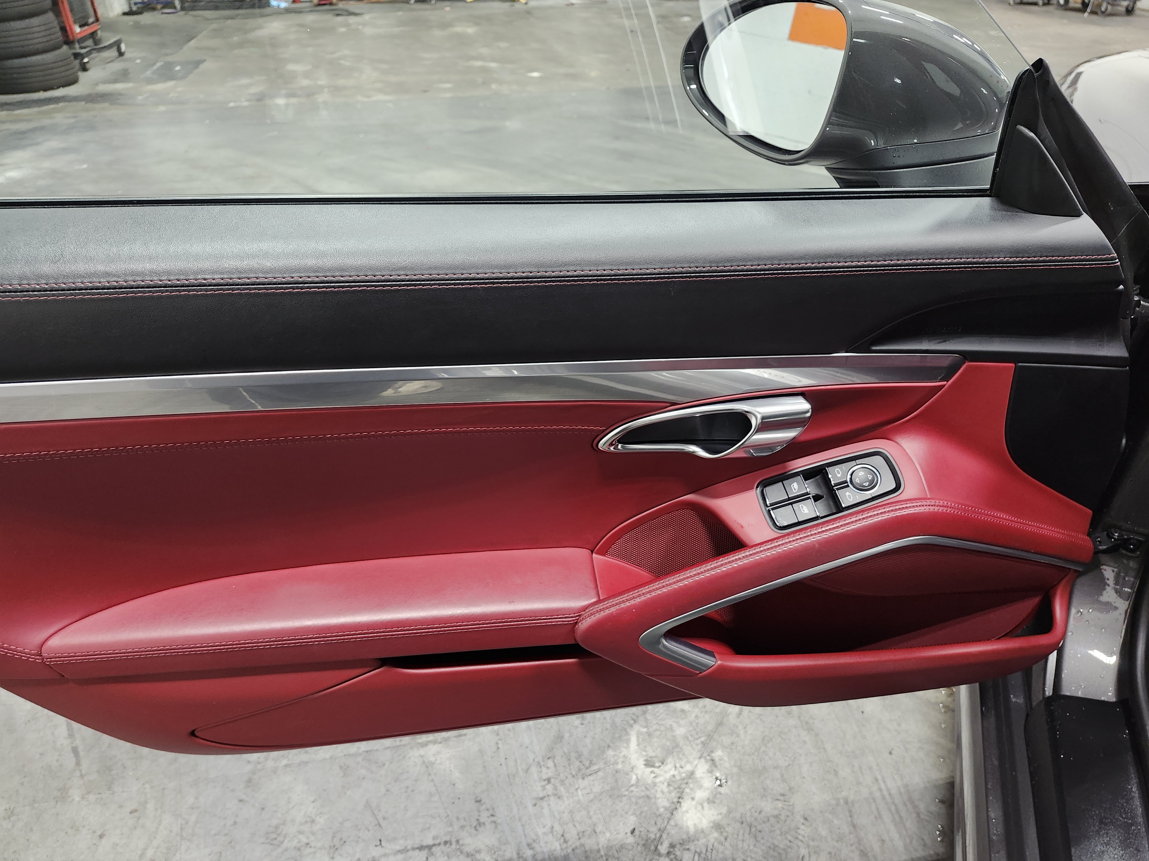 Used 2017 Porsche 718 Cayman S RWD image 24
