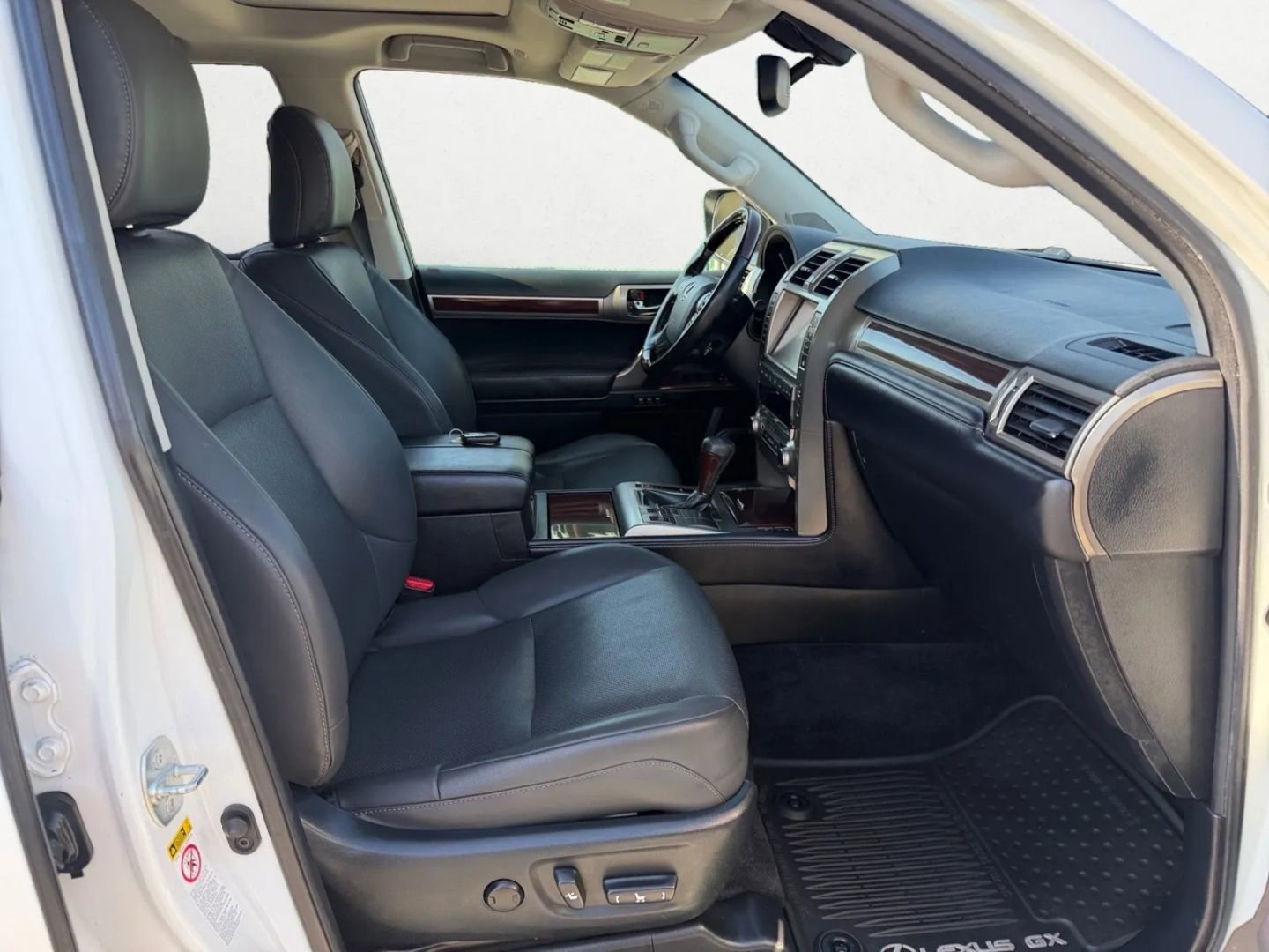 Used 2019 Lexus GX 460 image 27