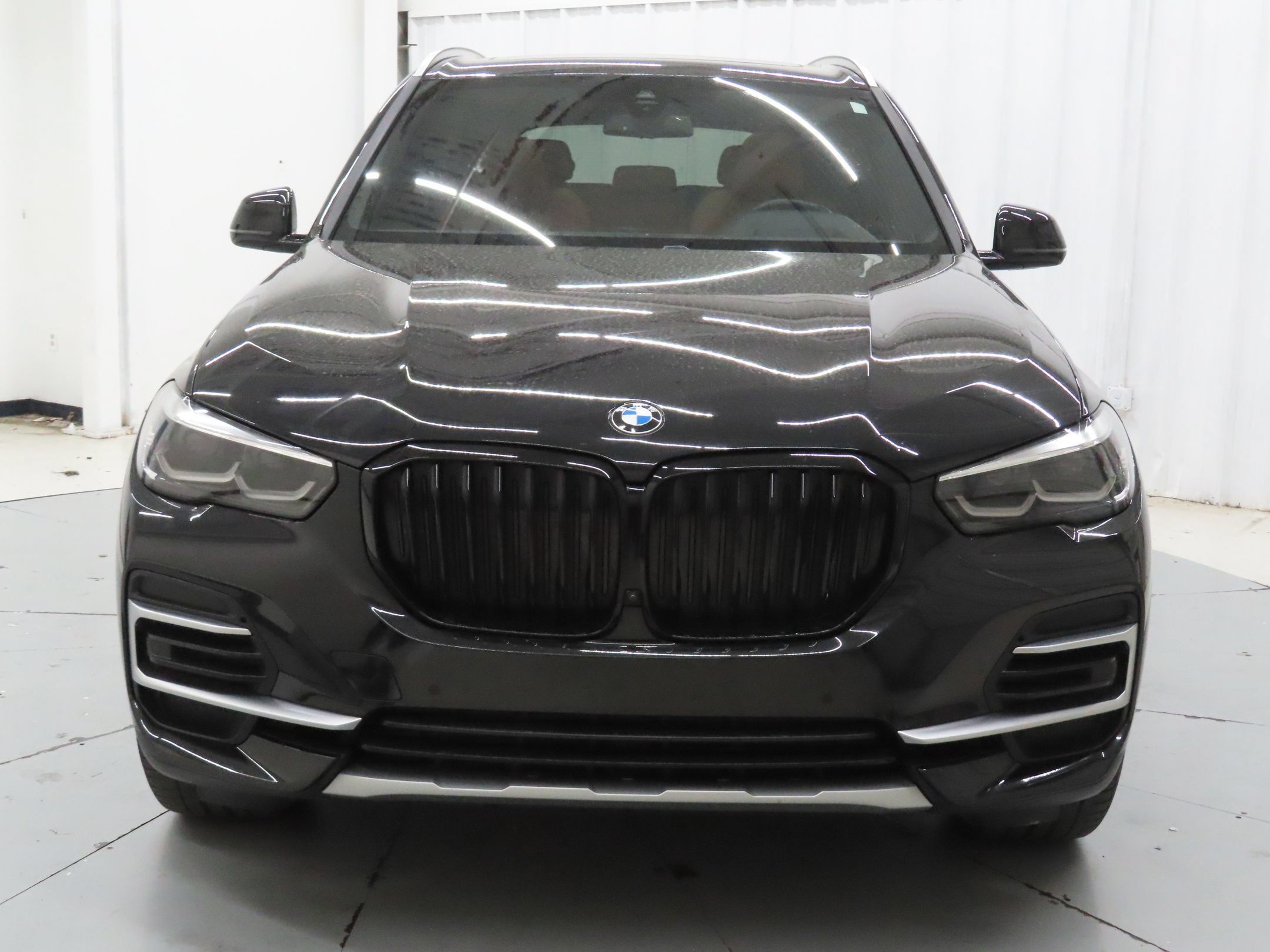 Used 2023 BMW X5 xDrive40i w/ Premium Package AWD/4WD image 9