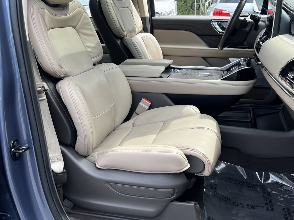 Used 2022 Lincoln Navigator L Reserve AWD/4WD image 33