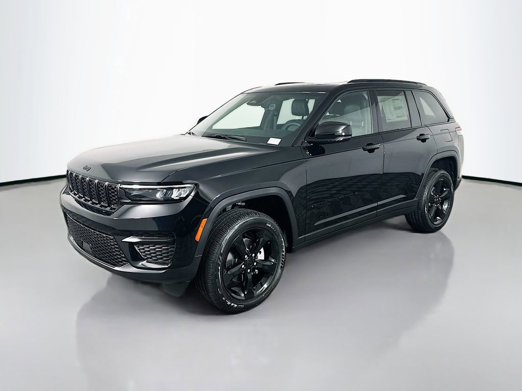 New 2025 Jeep Grand Cherokee Altitude AWD/4WD image 3