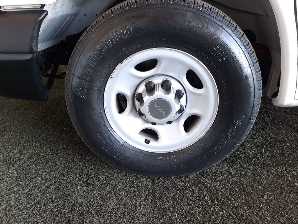 Used 2014 Chevrolet Express 2500 LS RWD image 32