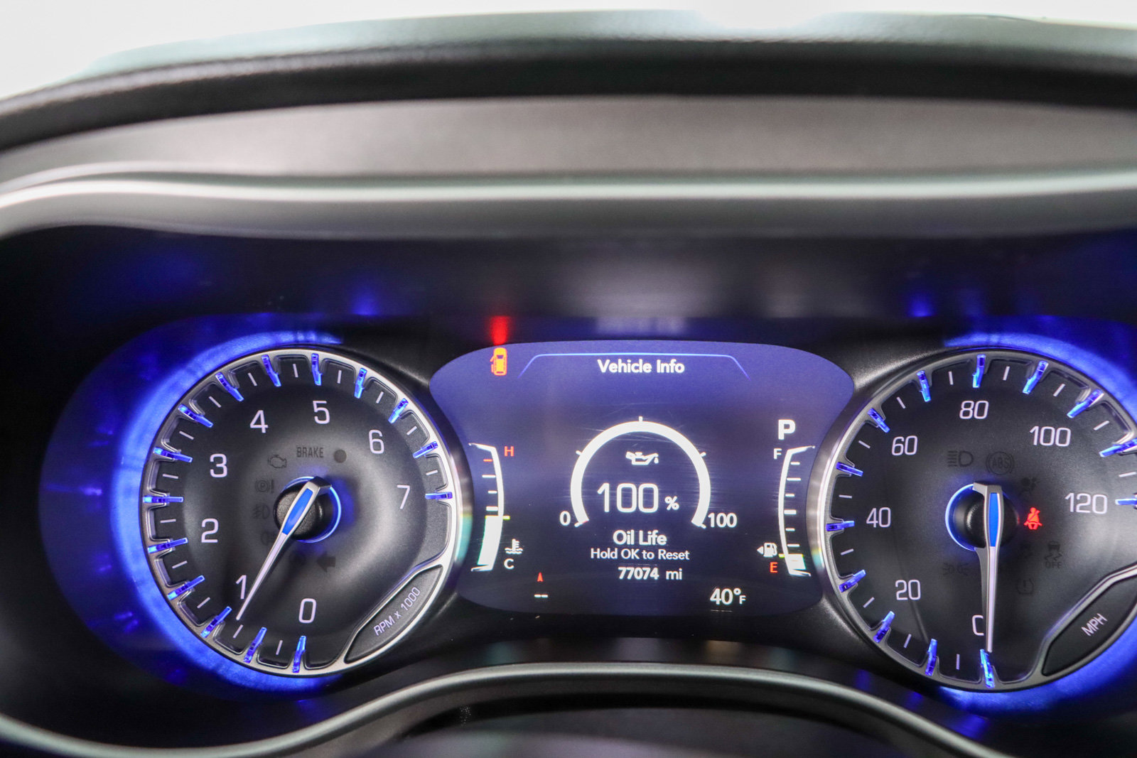 Used 2024 Chrysler Pacifica Touring-L image 15