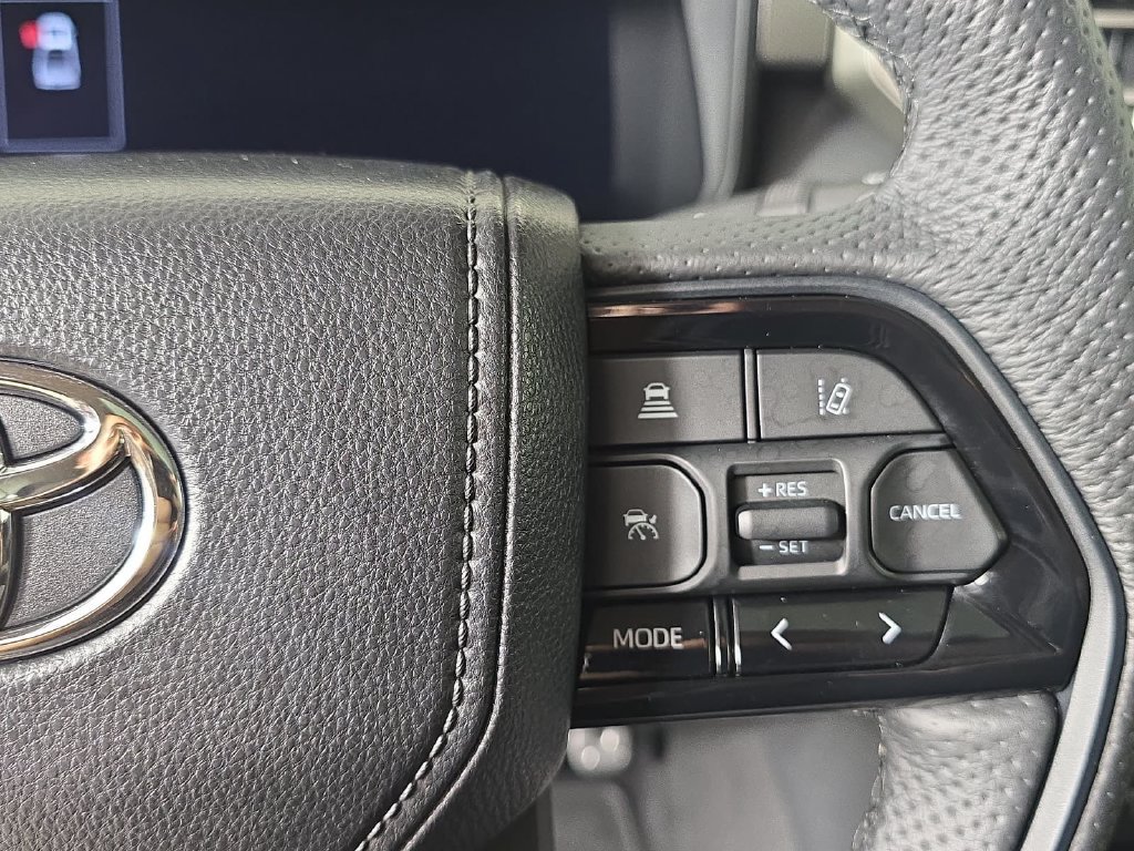 Used 2024 Toyota Tundra Limited AWD/4WD image 14