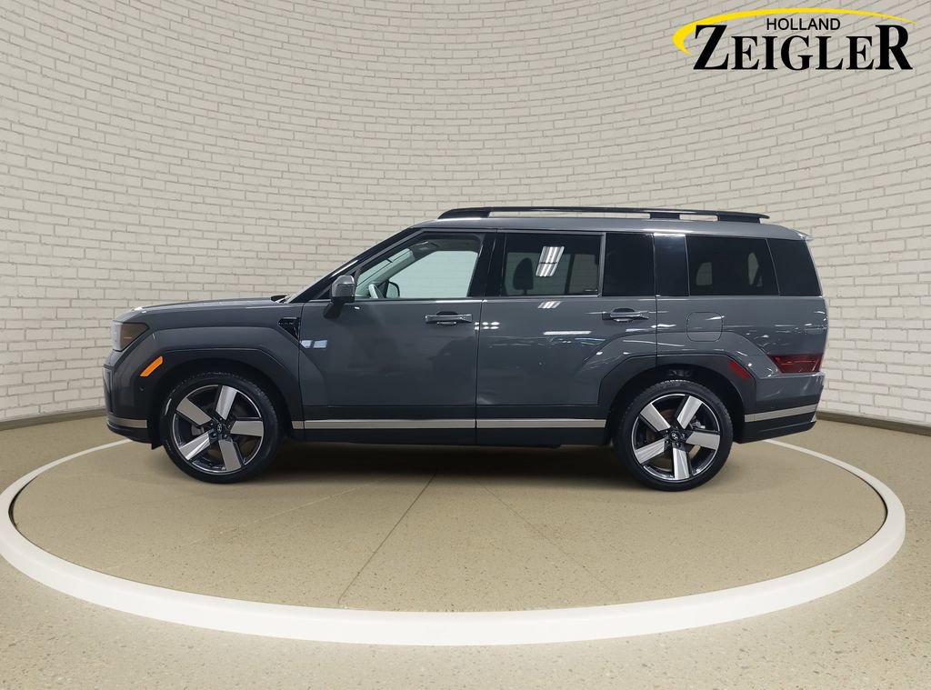 Used 2025 Hyundai Santa Fe Limited image 8