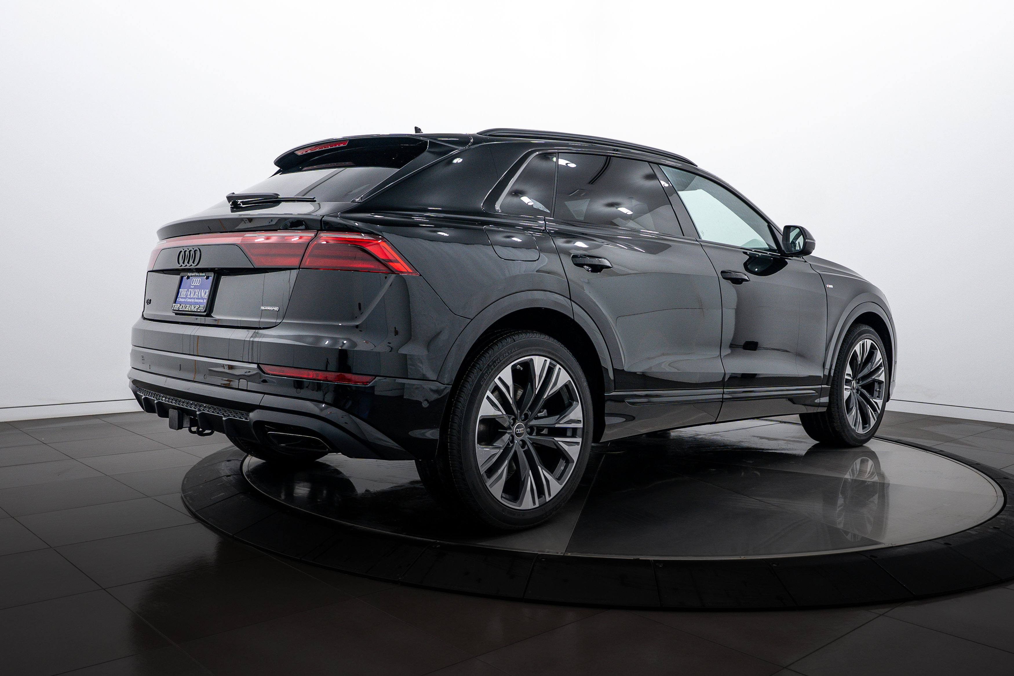 New 2026 Audi Q8 Premium Plus AWD/4WD image 4