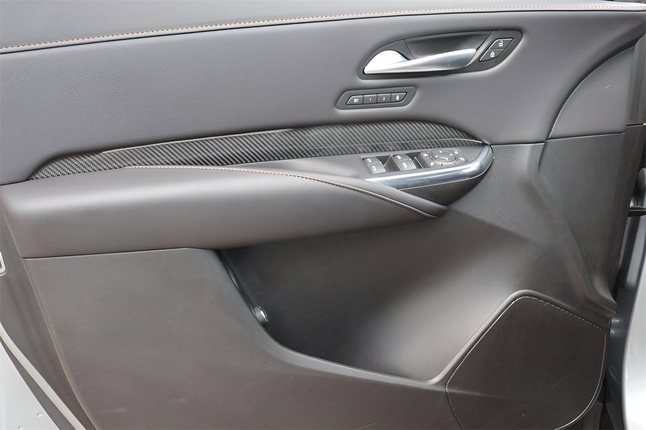 Certified 2023 Cadillac XT4 Sport w/ Enhanced Visibility Package image 23