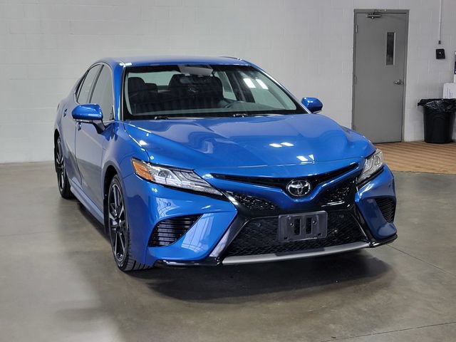 Used 2018 Toyota Camry XSE FWD image 4
