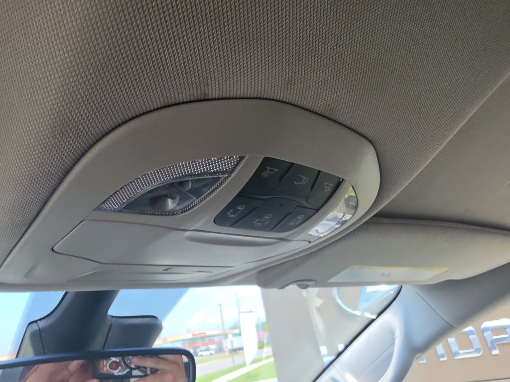 Used 2024 Chrysler Pacifica Touring-L FWD image 29