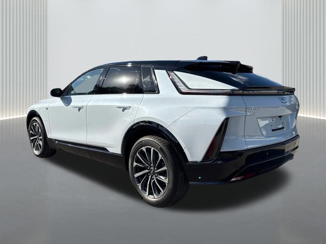 Used 2026 Cadillac Lyriq Premium Sport image 7