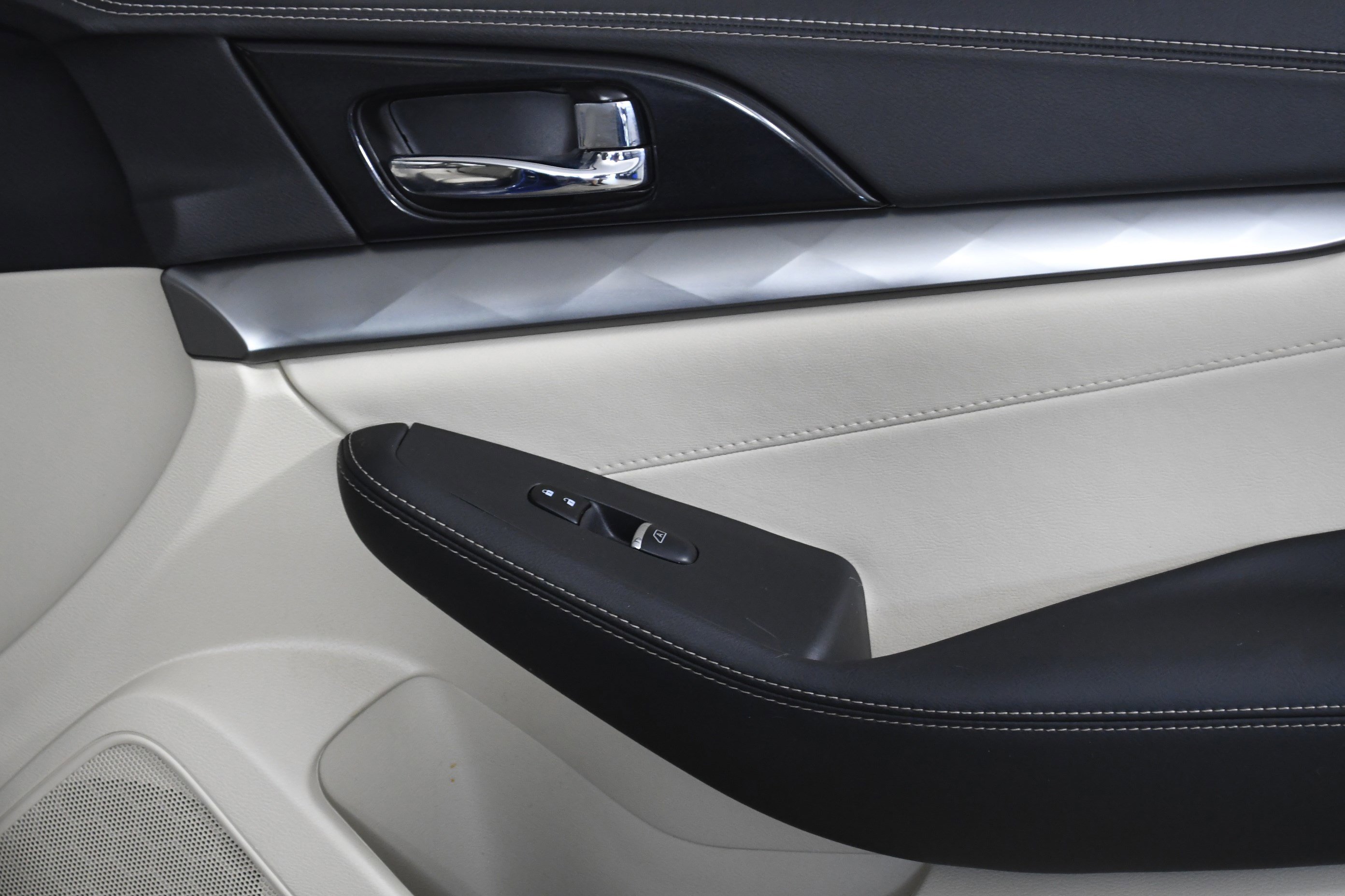 Used 2019 Nissan Maxima 3.5 SL w/ Floor Mat Group image 28