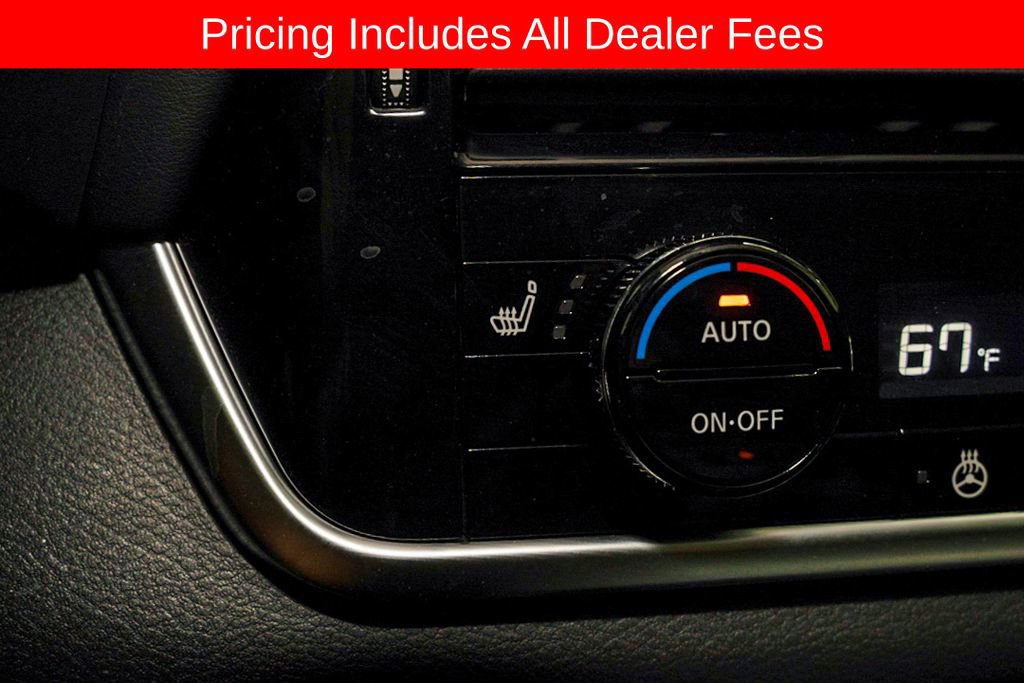 Certified 2025 Nissan Rogue SL FWD image 16