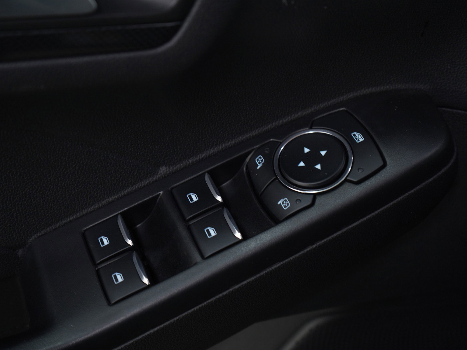 Used 2025 Ford Escape ST-Line image 23