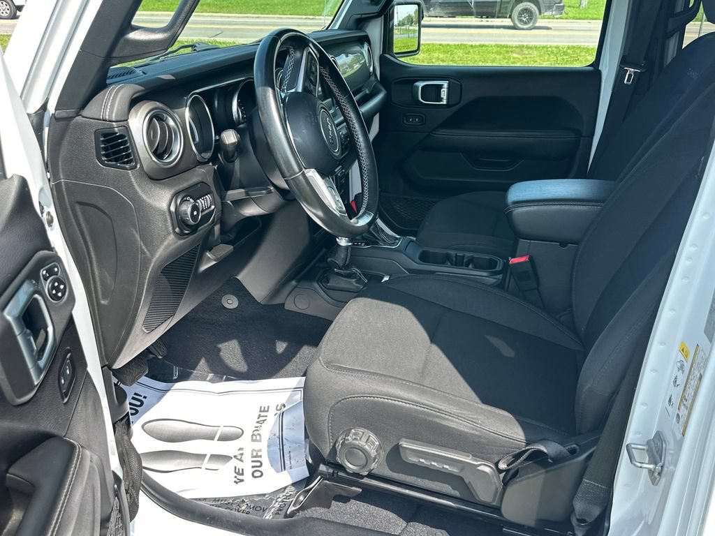 Used 2020 Jeep Wrangler Unlimited Sahara AWD/4WD image 11