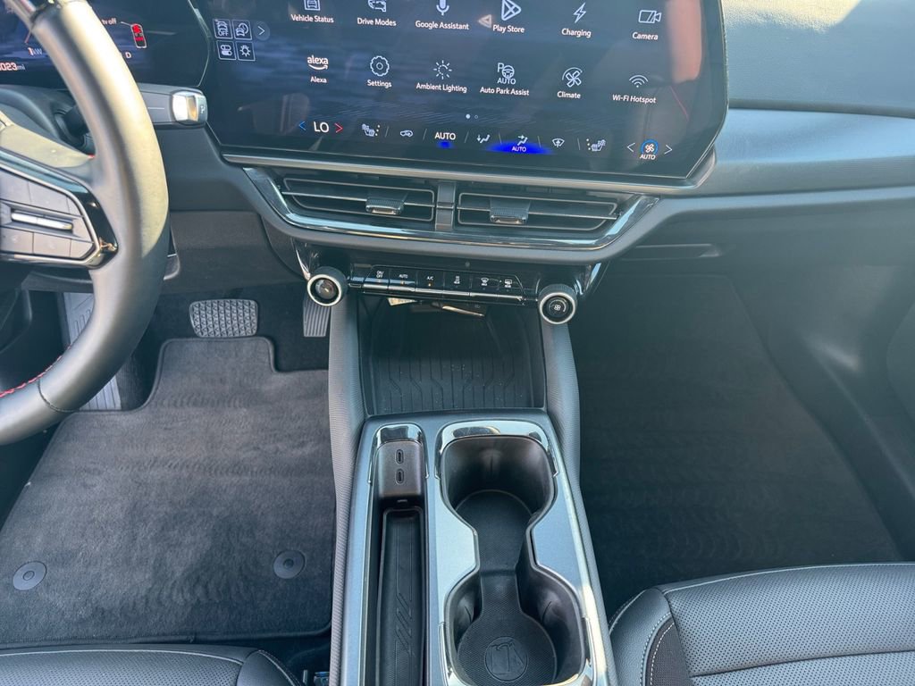 Used 2024 Chevrolet Equinox EV RS image 10