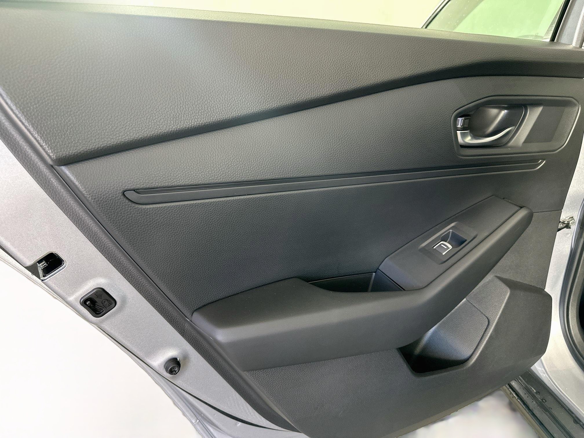 Used 2025 Honda Accord SE image 27
