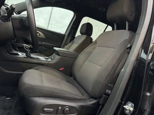 Used 2023 Chevrolet Traverse LT w/ Midnight/Sport Edition AWD/4WD image 5