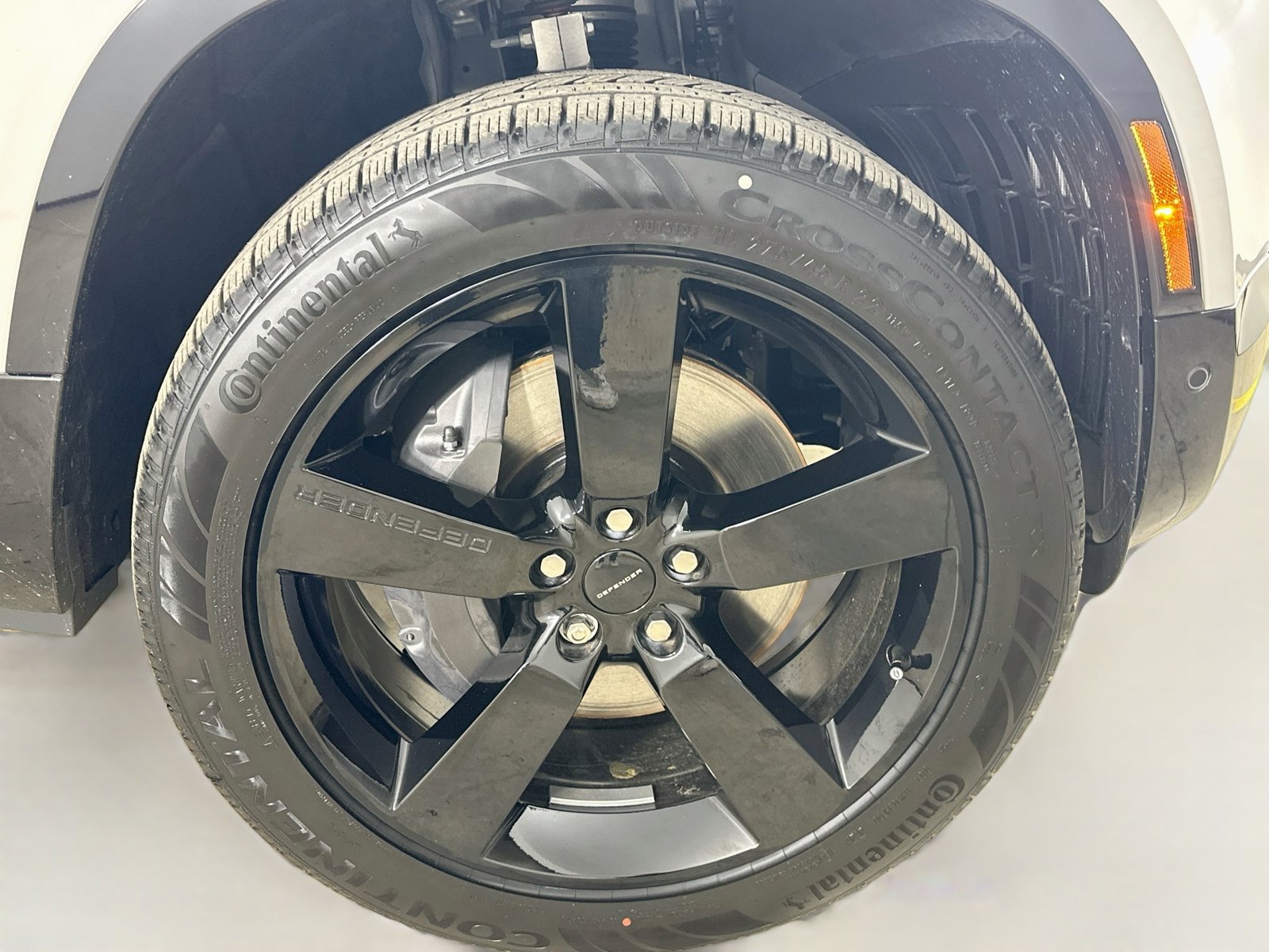 New 2026 Land Rover Defender 110 X-Dynamic SE AWD/4WD image 10