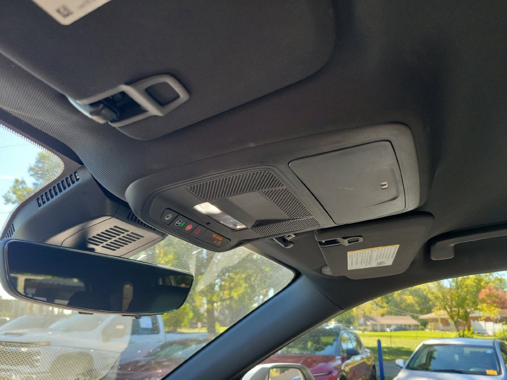 Used 2025 Chevrolet Equinox LT w/ Convenience Package II FWD image 38