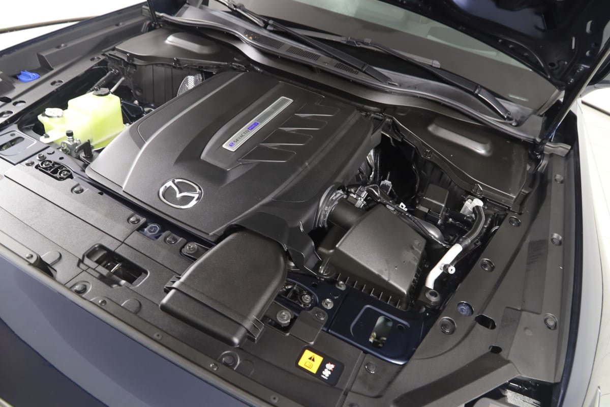 Used 2024 MAZDA CX-90 Plug-In Hybrid w/ Premium Plus AWD/4WD image 22
