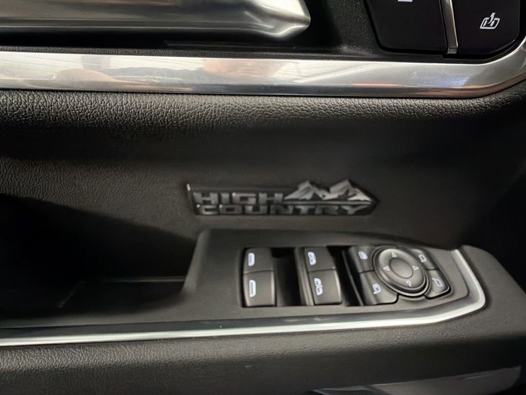 Used 2026 Chevrolet Silverado 1500 High Country w/ Technology Package image 24