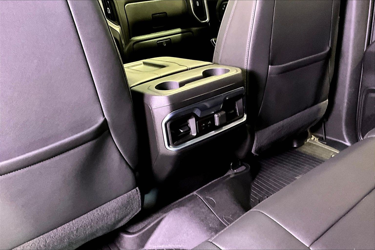 Used 2022 Chevrolet Silverado 1500 LTZ w/ LTZ Premium Package AWD/4WD image 12