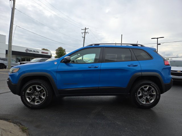Used 2019 Jeep Cherokee Trailhawk w/ Cold Weather Group AWD/4WD image 4