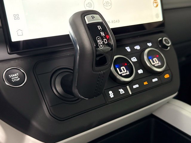 New 2026 Land Rover Defender 110 S AWD/4WD image 19
