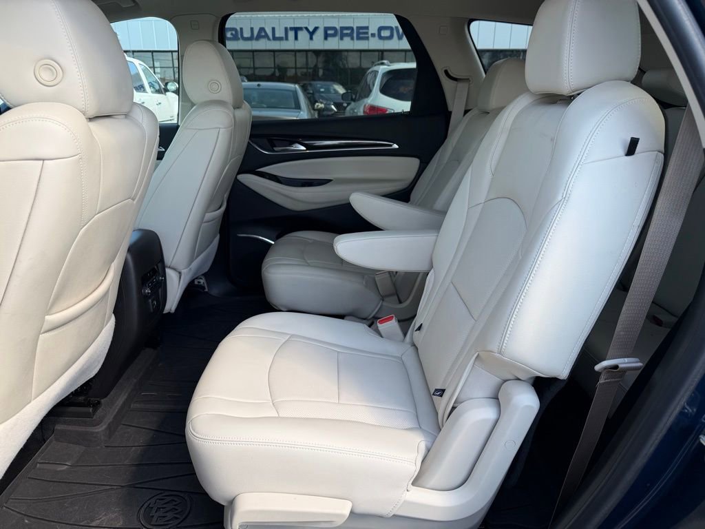 Used 2024 Buick Enclave Essence w/ Experience Buick Package image 12