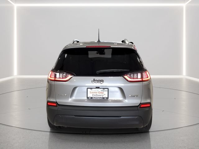Used 2019 Jeep Cherokee Latitude Plus w/ Comfort/Convenience Group AWD/4WD image 25