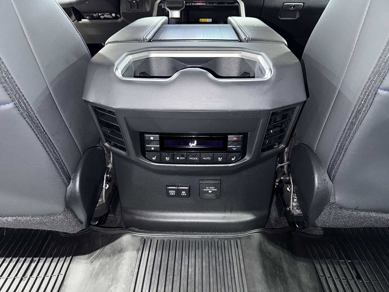 Used 2024 Toyota Sequoia Platinum image 30