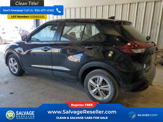 Used 2021 Nissan Kicks S image 3