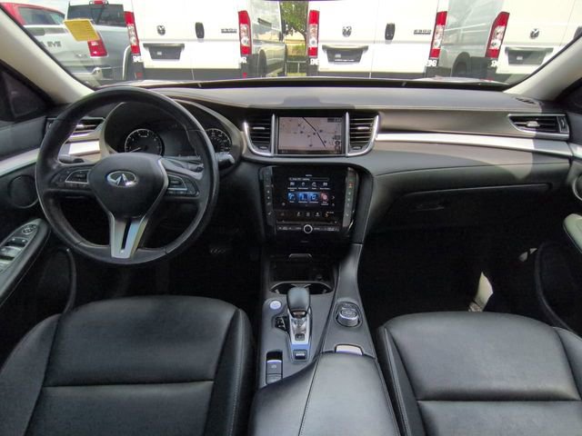 Used 2020 INFINITI QX50 Luxe w/ Navigation Package FWD image 17