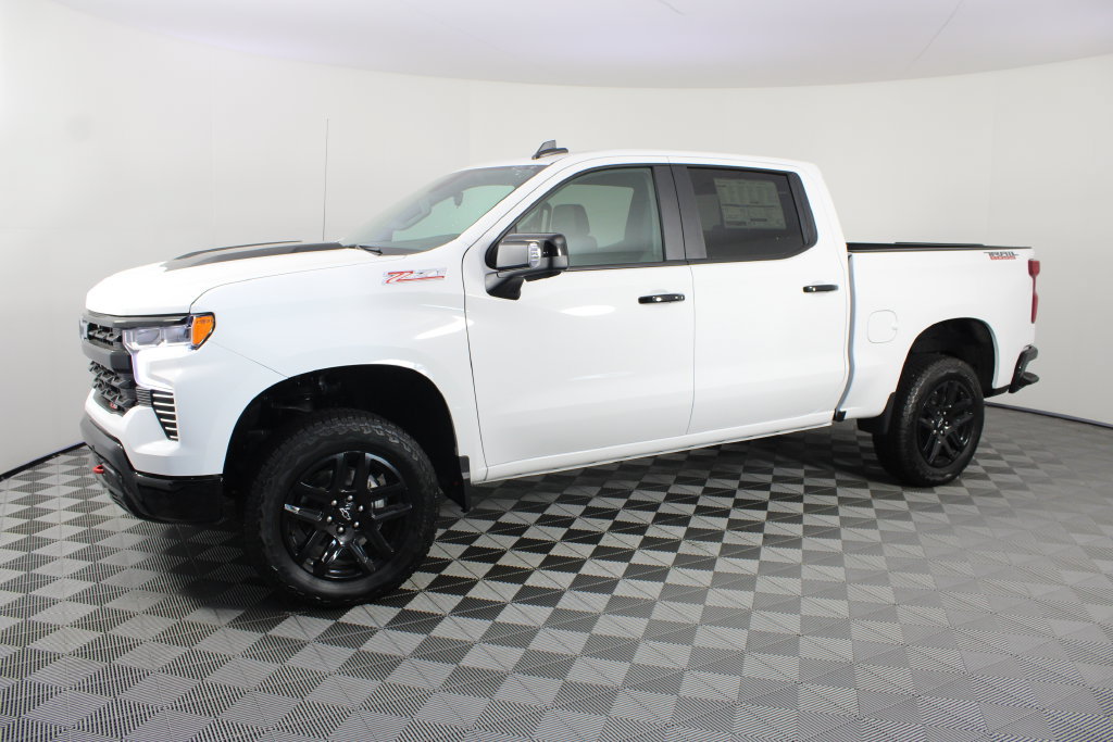 New 2026 Chevrolet Silverado 1500 LT Trail Boss w/ LT Trail Boss Premium Package AWD/4WD image 2
