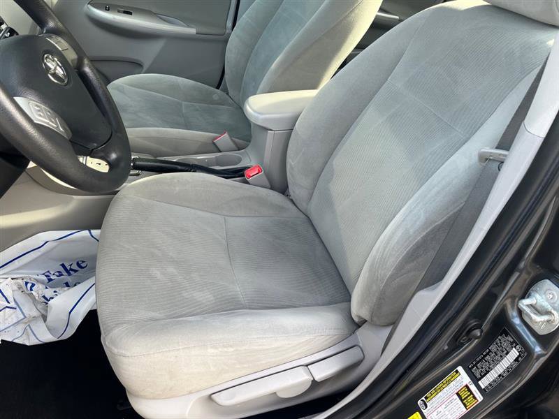 Used 2012 Toyota Corolla image 11