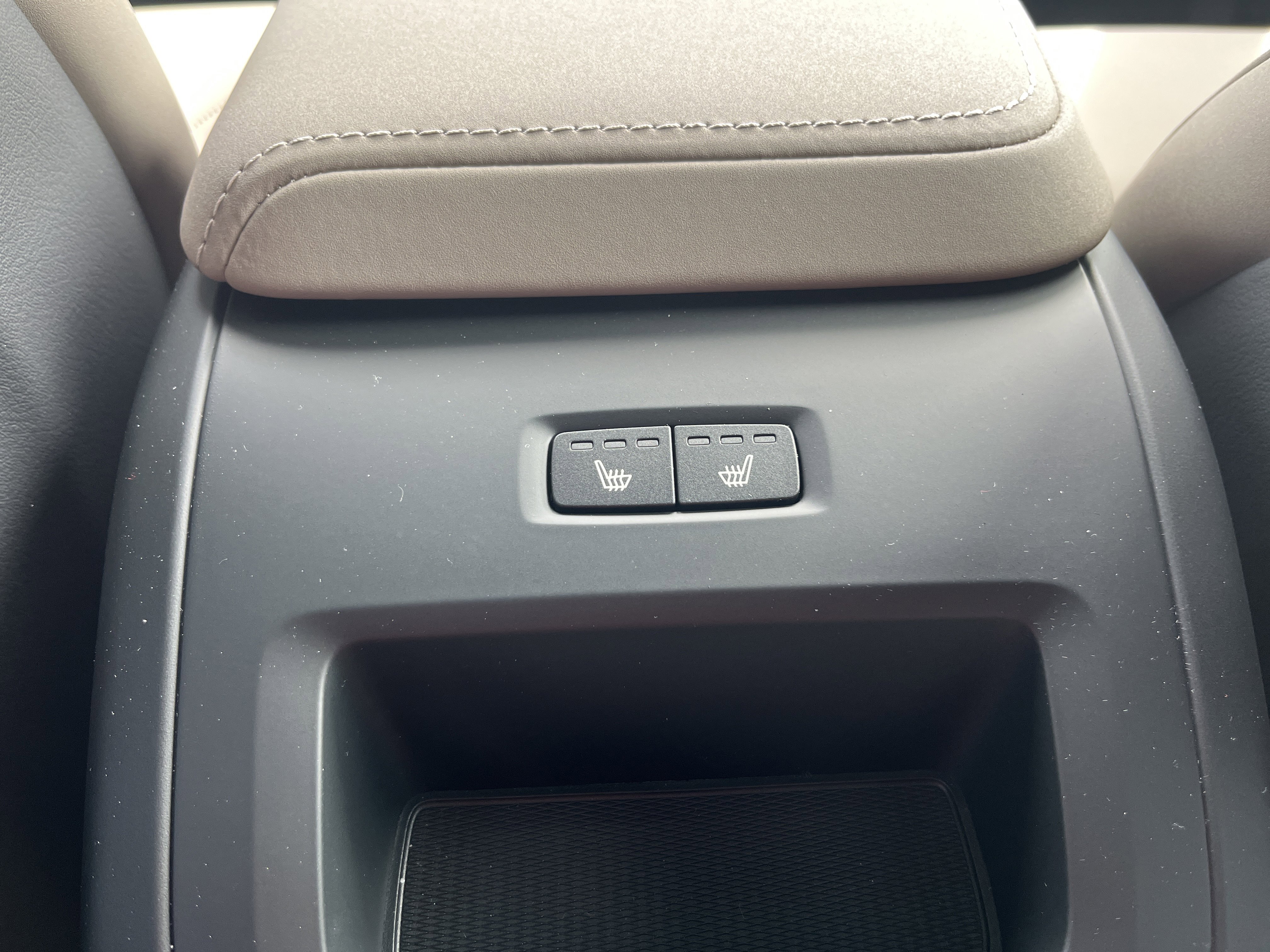 New 2026 Volvo XC60 B5 Plus w/ Protection Package Premier image 12