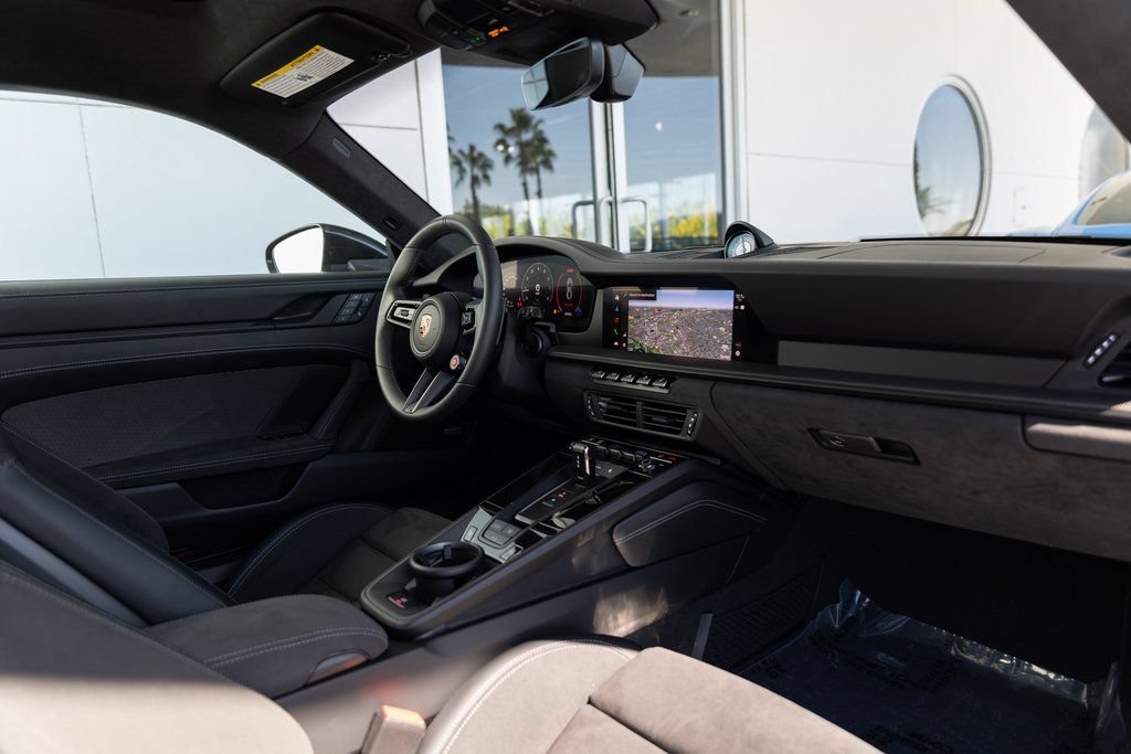 Certified 2025 Porsche 911 Carrera 4 GTS AWD/4WD image 20