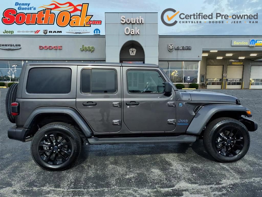 Certified 2025 Jeep Wrangler Unlimited Sahara AWD/4WD image 2