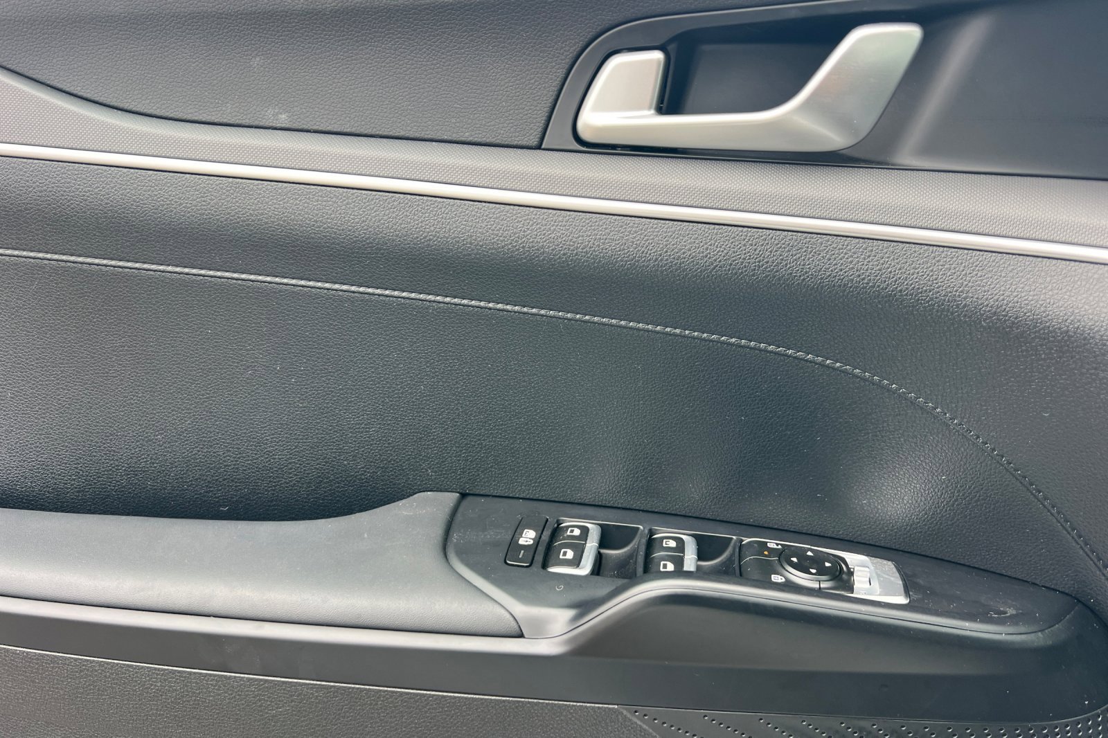 Used 2025 Kia K5 LXS image 11