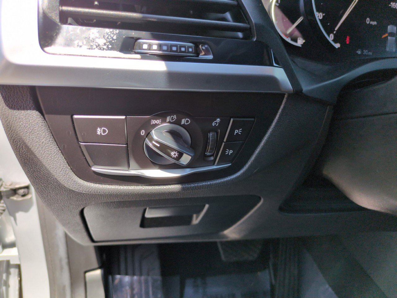 Used 2018 BMW X3 xDrive30i w/ Convenience Package image 17