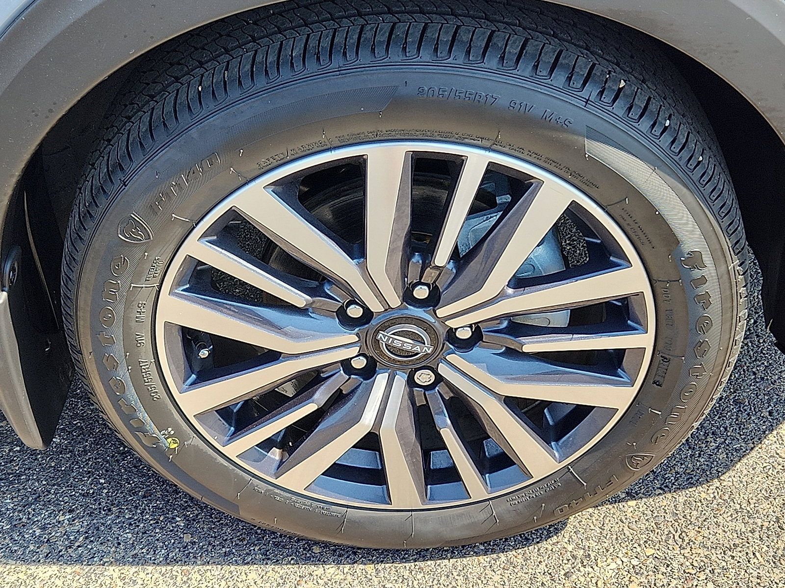 Used 2024 Nissan Kicks SR w/ SR Premium Package image 6