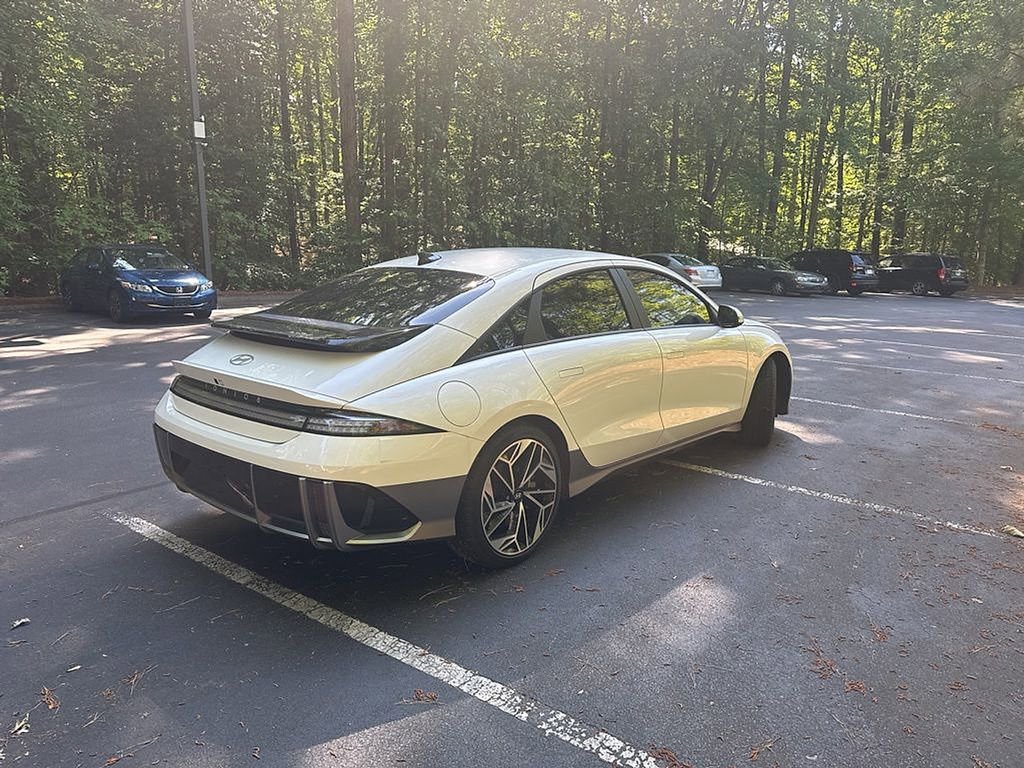 Used 2024 Hyundai Ioniq 6 SEL AWD/4WD image 6