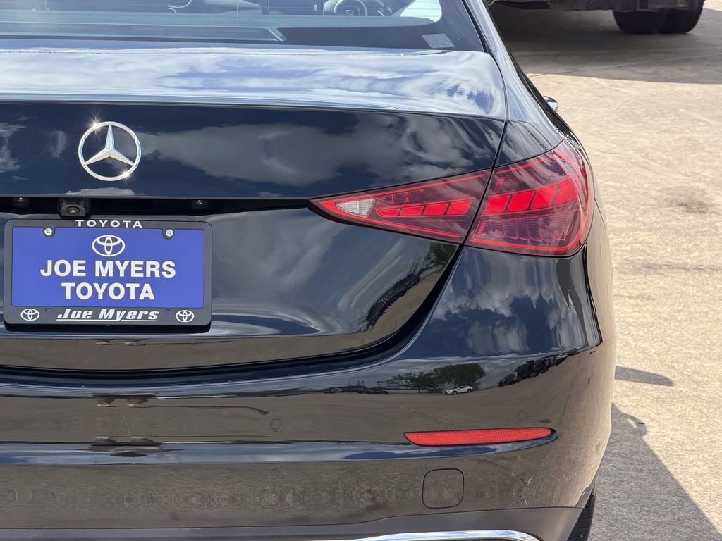 Used 2025 Mercedes-Benz C 300 Sedan image 9