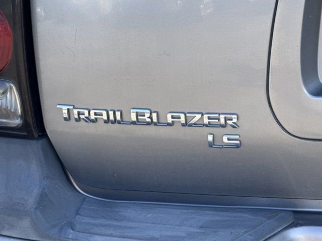 Used 2007 Chevrolet TrailBlazer LS w/ Skid Plate Package AWD/4WD image 11