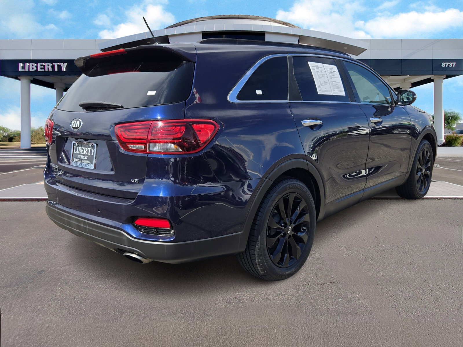 Used 2019 Kia Sorento S image 3