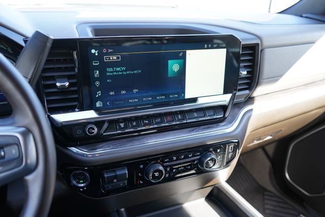 Used 2025 Chevrolet Silverado 2500 LTZ w/ LTZ Premium Package AWD/4WD image 27