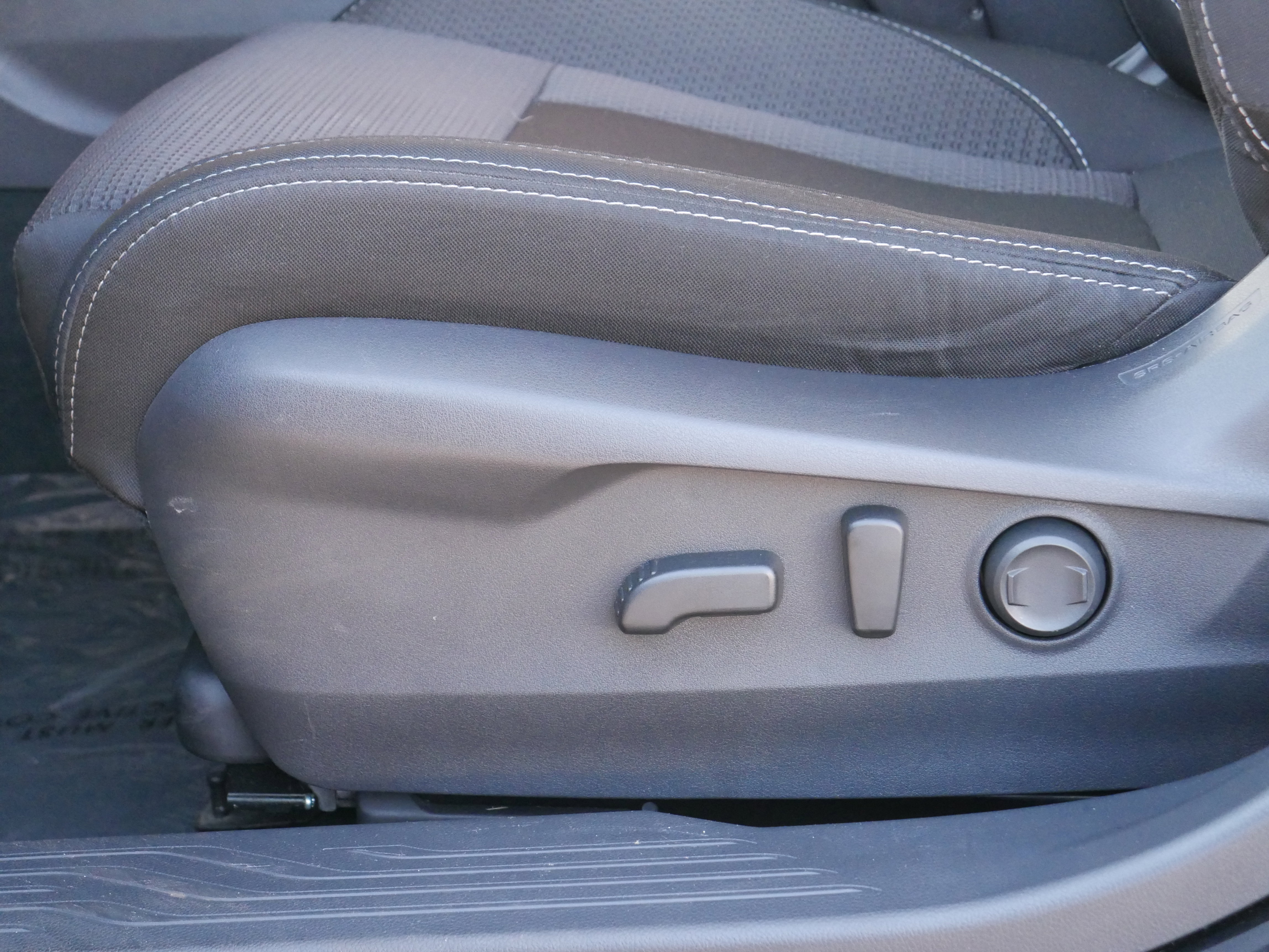 Used 2021 Subaru Outback Premium image 13