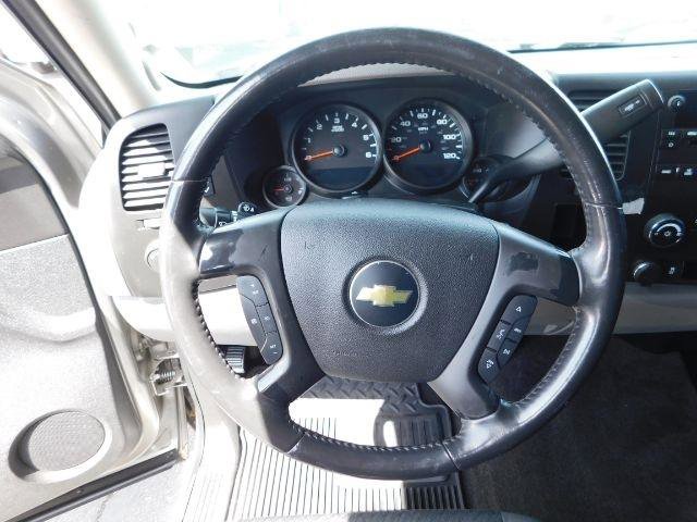 Used 2013 Chevrolet Silverado 1500 LS image 16