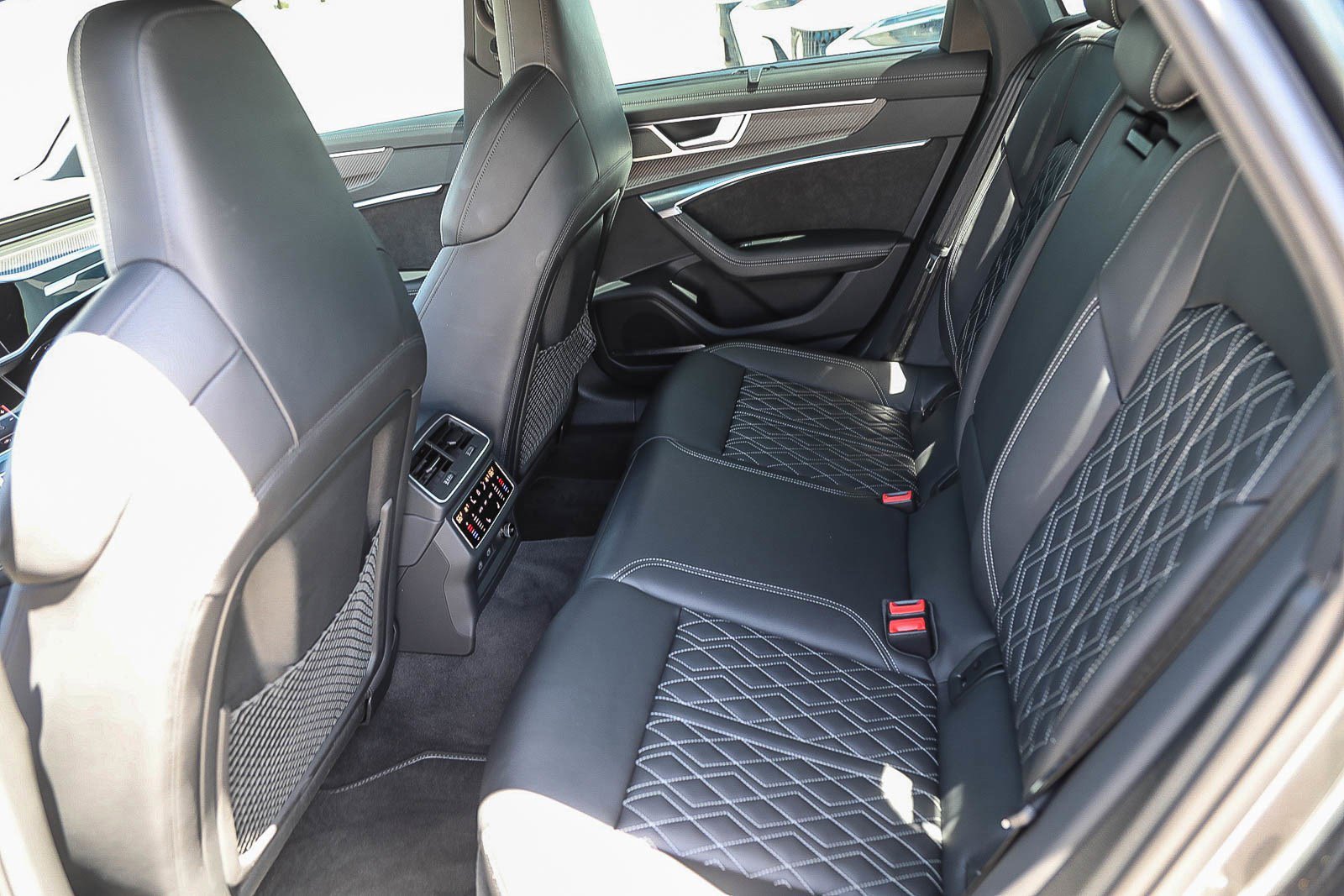 Used 2021 Audi S6 Prestige AWD/4WD image 18